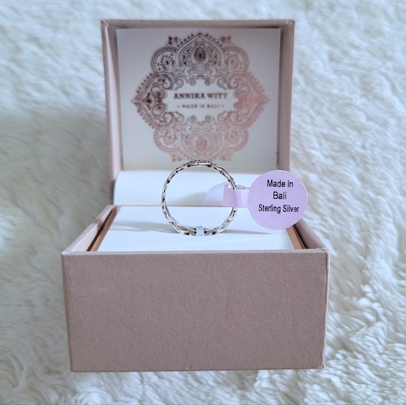 Annika Witt Sterling Silver🤍 Eternal♾️ Hearts💕 Ring💍 - NIB - Picture 11 of 15